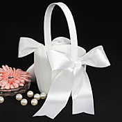 classique panier de fille de fleur en satin blanc avec des arcs