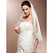 One-tier Elbow Wedding Veils With Lace Applique Edge