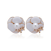 Gorgeous 18K Gold Plated Flower Pearl Earrings