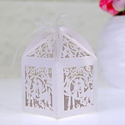 Exquisite Cutout Lovers Laser Cut Favor Box (Set of 12)