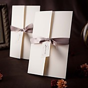 diseño simple de tres doblado invitación de la boda con el gris de la cinta (juego de 50)