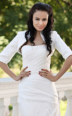 Half Sleeves Taffeta Bridal Jacket/ Wedding Wrap