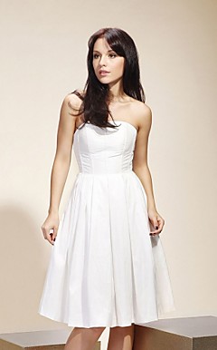 Taffeta A-line Strapless Knee-length Cocktail/Bridesmaid Dress