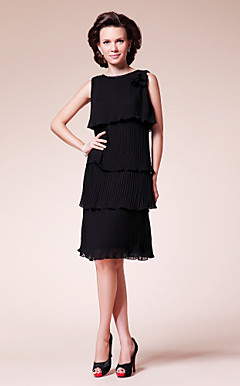Sheath/Column Bateau Knee-length Chiffon Mother of the Bride Dress