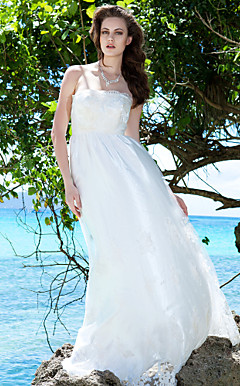 Sheath/ColumnScalloped-Edge Sweep/Brush Train Lace Wedding Dress