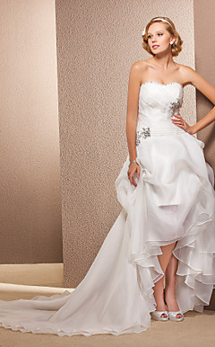 A-line Sweetheart Asymmetrical And Chapel Train Organza Wedding Dress