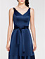  a-line v con cuello en la rodilla-longitud del vestido la dama de honor satin