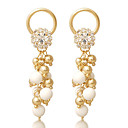 Elegantes aretes brillan Borla de circonio