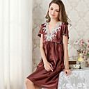 Elegant Sexy Short Sleeve Lace Chemises & Gowns